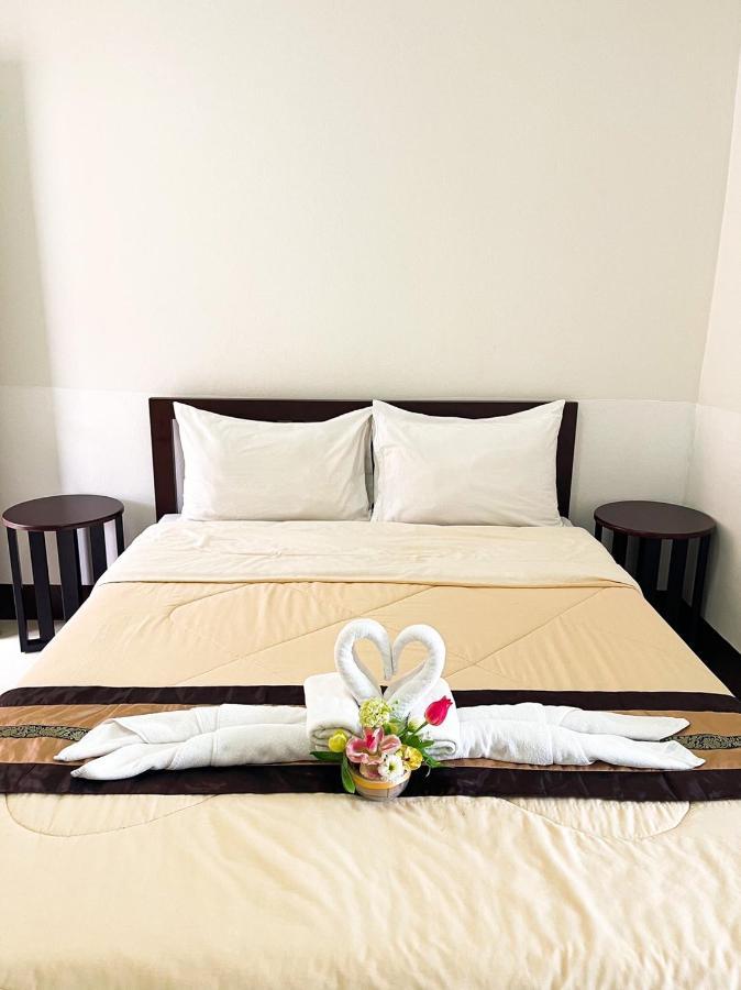 Rueangrat Hotel Ranong Exterior foto
