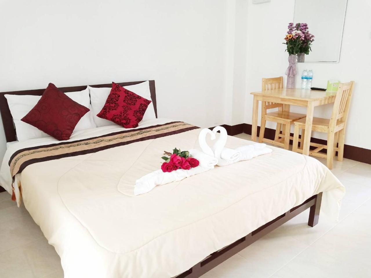 Rueangrat Hotel Ranong Exterior foto